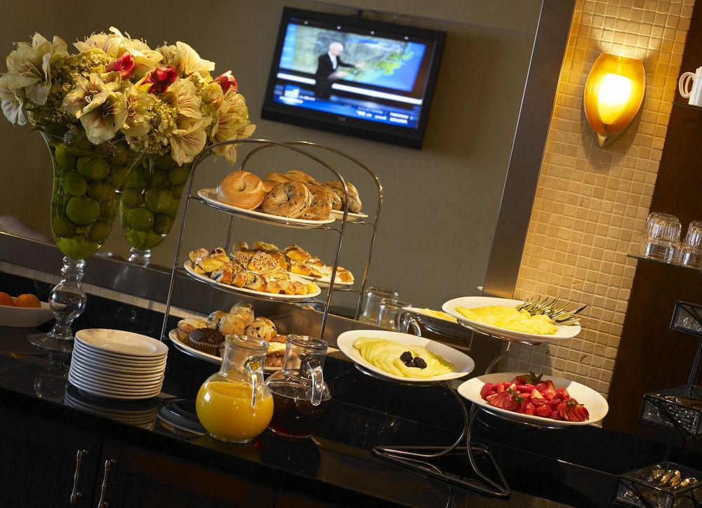 Wyndham Cleveland Airport Hotel Kültér fotó
