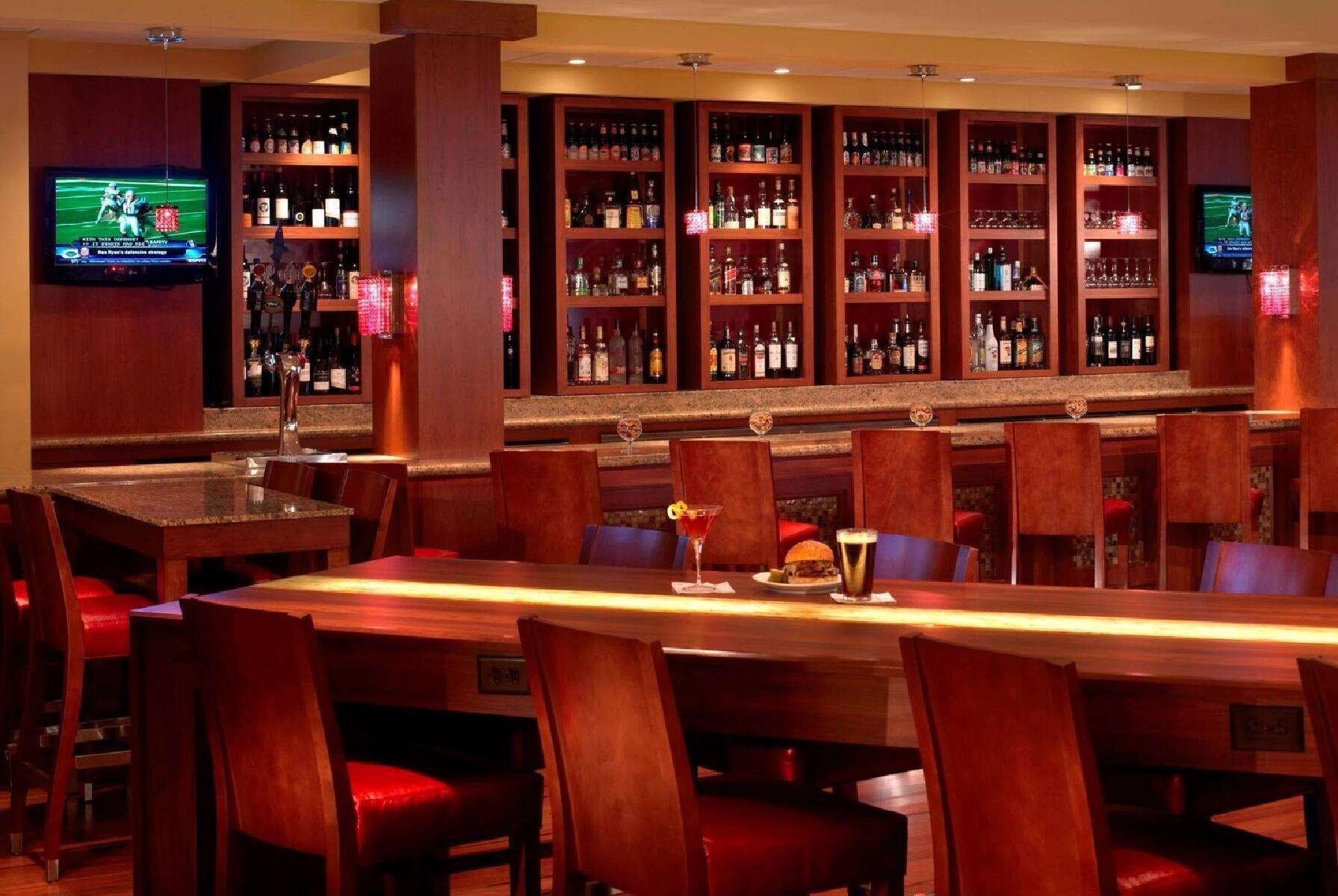 Wyndham Cleveland Airport Hotel Kültér fotó