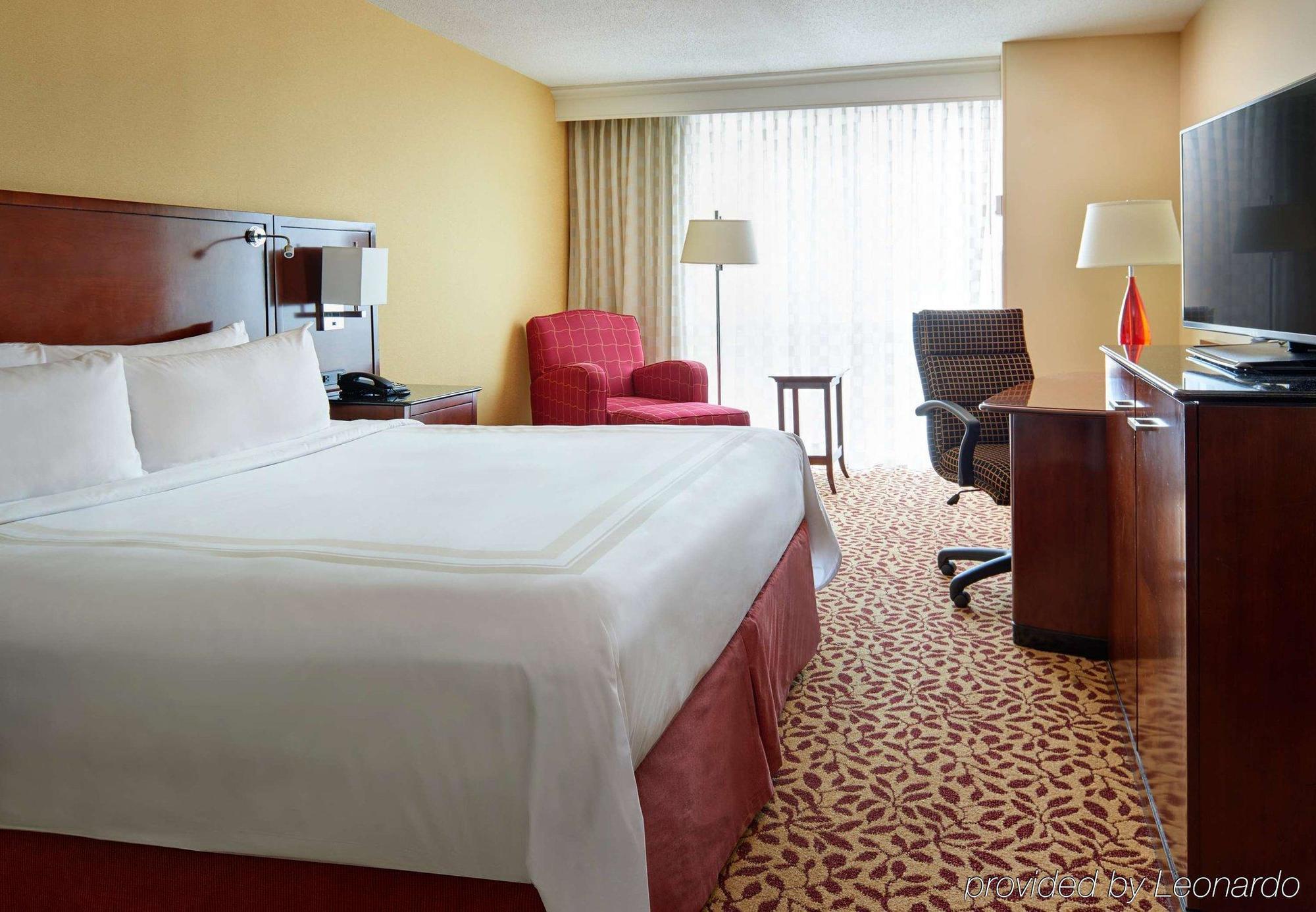 Wyndham Cleveland Airport Hotel Kültér fotó